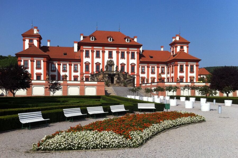Self-Guided City Bike Tours - Petrín parks and Prague Castle views, paced for photos