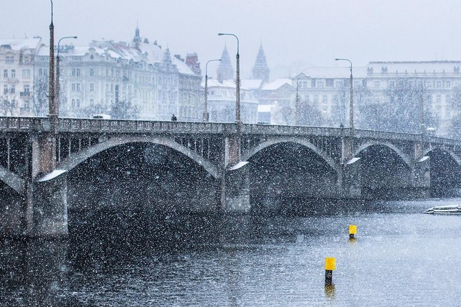 Shared Arrival Transfer: Prague Airport to Hotels - When Flights Run Late, This Transfer Can Be a Relief