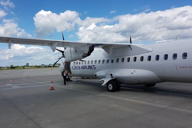 Shared Departure Transfer: Prague Hotel to Prague Airport - Key Takeaways Before You Book