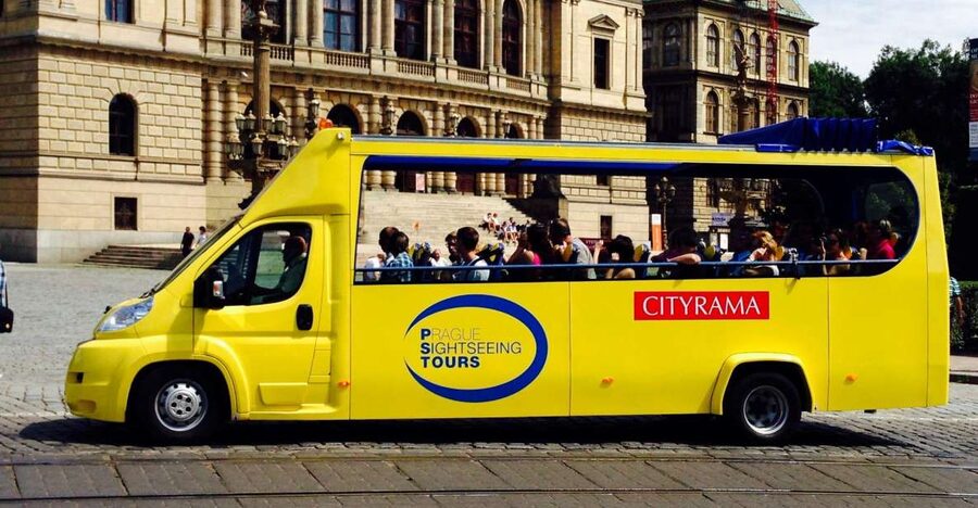 Short city tour by bus - 1 hour - Audio headsets and multilingual narration that you can actually follow