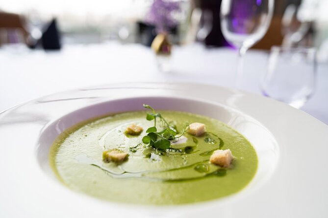 Sinatra Tribute Show and Dinner Experience in Manes - The 1930s-inspired three-course dinner at Manes