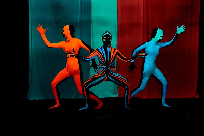 Skip the Line: WOW Show Black Light Theater in Prague Ticket - Itinerary in one stop: what to expect from check-in to lights out