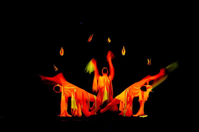Skip the Line: WOW Show Black Light Theater in Prague Ticket - Seating, stairs, and lines: how to get the best view