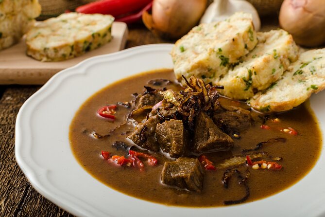 Small-Group Local Pubs Walking Tour And Traditional Czech Dinner - Small-Group Size That Makes Conversation Possible