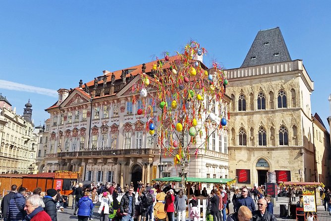 Small Group Prague Old Town and Jewish Quarter Walking Tour - Meeting at Staroměstské náměstí and getting your bearings