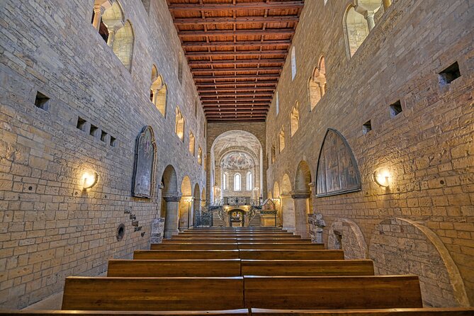St Vitus Cathedral and Prague Castle Private Walking Tour - Golden Gate and guided stories, why the cathedral visit feels efficient
