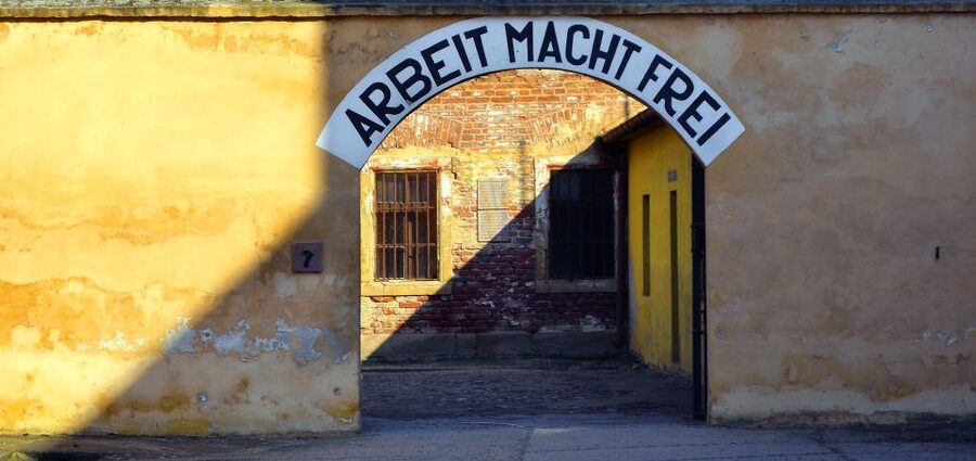 Terezin: Guided Tour of the Concentration Camp and Museum - Ghetto Museum: the most important framing stop