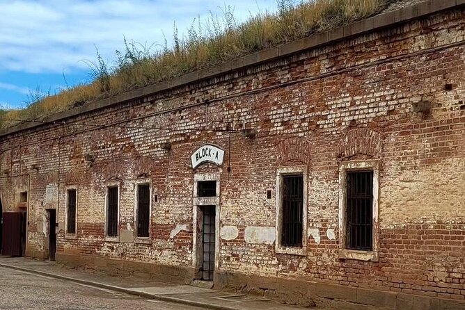 Terezin: Private Half-Day Tour from Prague - What this Terezín half-day tour does best
