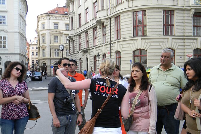 The Prague Tour All Inclusive with Pick up, Boat Trip and Lunch - Pickup to Prague Castle, Then You Walk Down