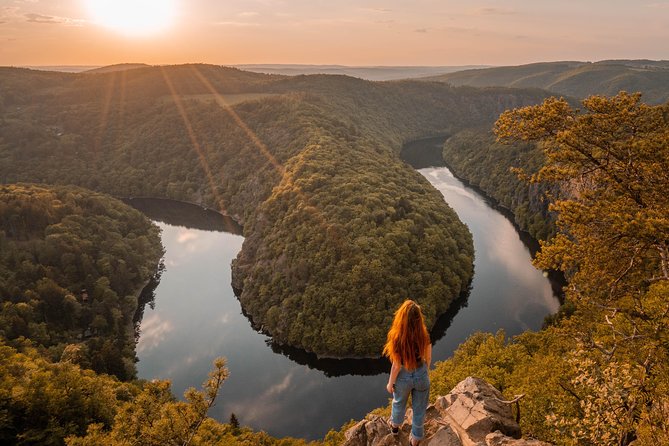 Trip to Viewpoint Maj Czech Horseshoe Bend - Why the Maj viewpoint feels special so close to Prague