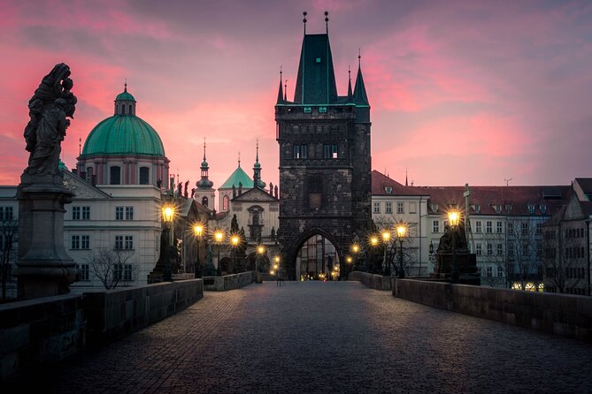 VIP Tour: Professional photos - You and Prague Best Monuments - Photos, Retouching, and What You Actually Receive