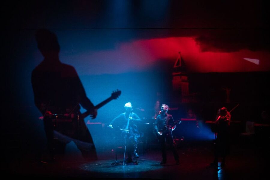 Vivaldianno The Show in Theatre Hybernia - Seating tips: where to sit when the effects are intense