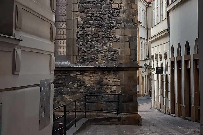 Walking Tour in Prague with Local Historian - Street art, labyrinth streets, and a secret Renaissance passage