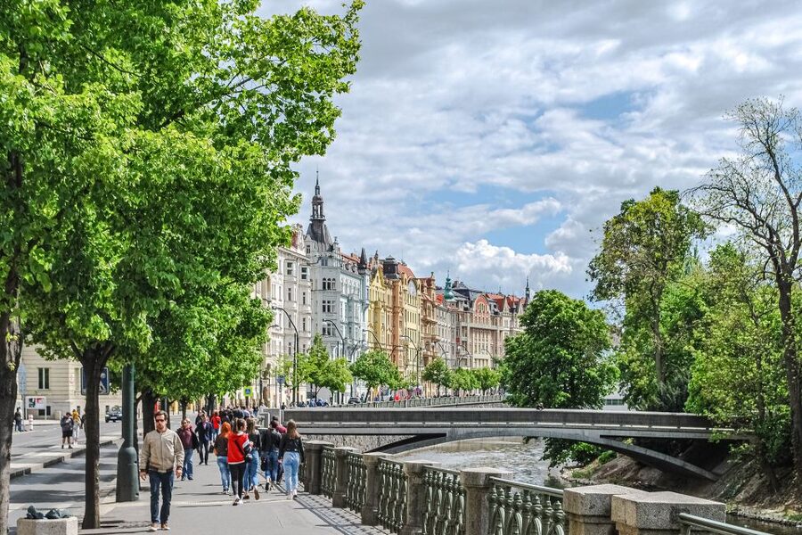 Walking tour of Prague in French : Nové Město - Starting at Jindřišská věž, then learning the lay of the land