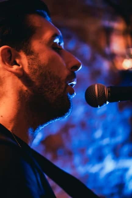Wednesday Night Live Music with Cocktails - Why Wednesday Night at Kontakt Bar Works