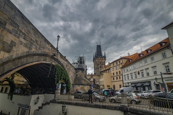 Welcome to Prague - Private Tour with Licensed Guide - Old Town Hall and the Astronomical Clock: what to look for and why