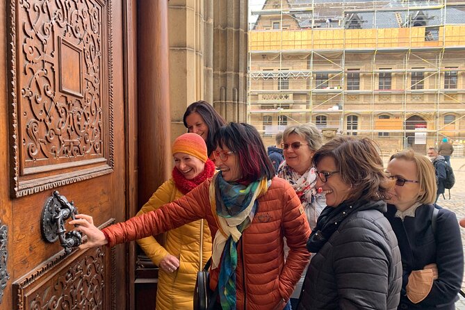 Winter Charm of Prague - private tour with PERSONAL PRAGUE GUIDE - Charles Bridge without turning it into a sprint