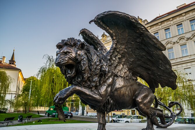 World War II History Tour of Prague's Old Town - Stop 5: Petschek Palace, Gestapo Headquarters, and the Power of Location